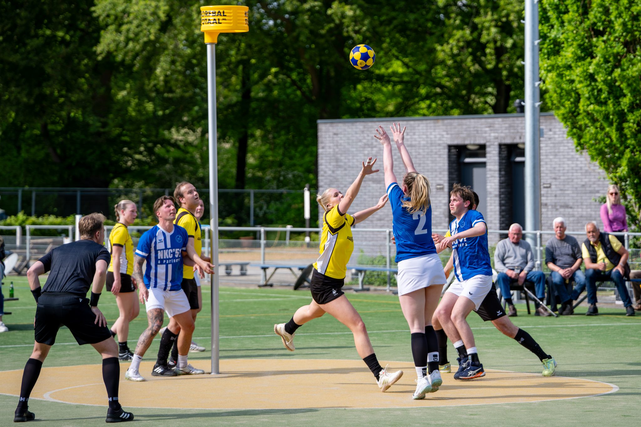 Juventa verliest bij koploper