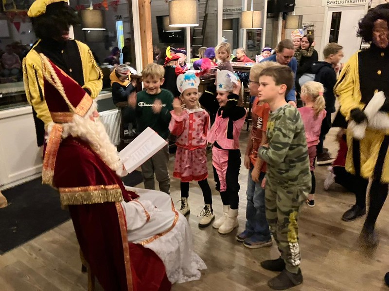 Sint & Piet bezoeken Juventa